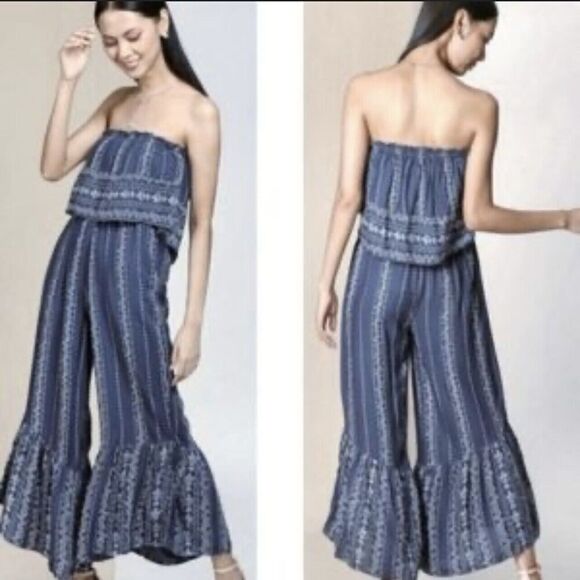 Japana Strapless Jumpsuit Medium M Smocked Wide Leg Ruffle Flare Floral Paisley - Picture 1 of 14